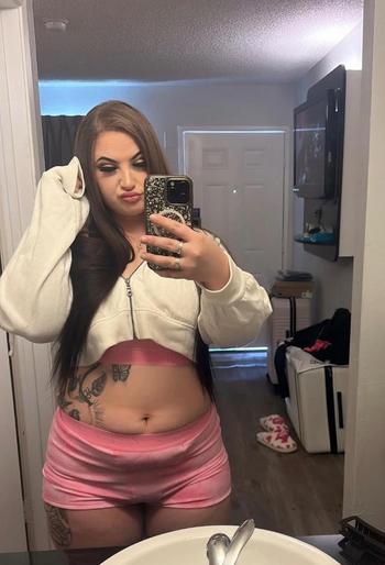 Lindsey, 25  female escort, Baton Rouge