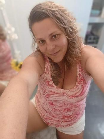 Raiyna, 44  female escort, Baton Rouge