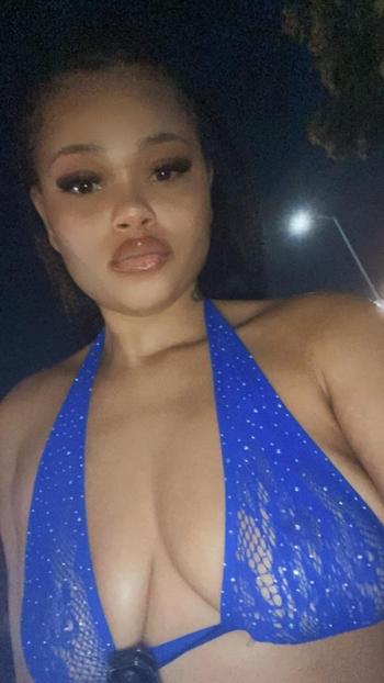 Ivory, 24  female escort, Baton Rouge