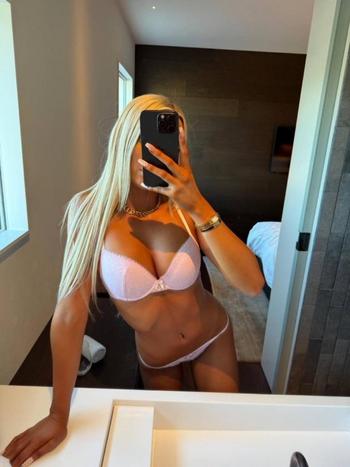 516-435-6093, 27  female escort, Baton Rouge
