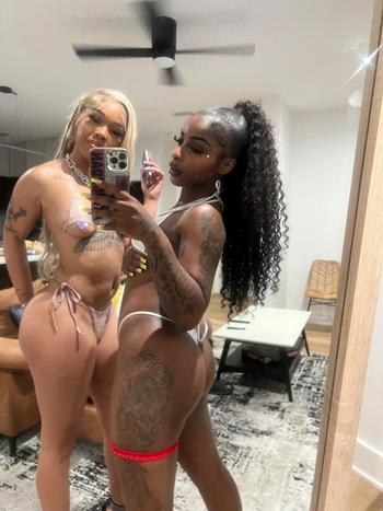 Cocoa, 23  female escort, Baton Rouge